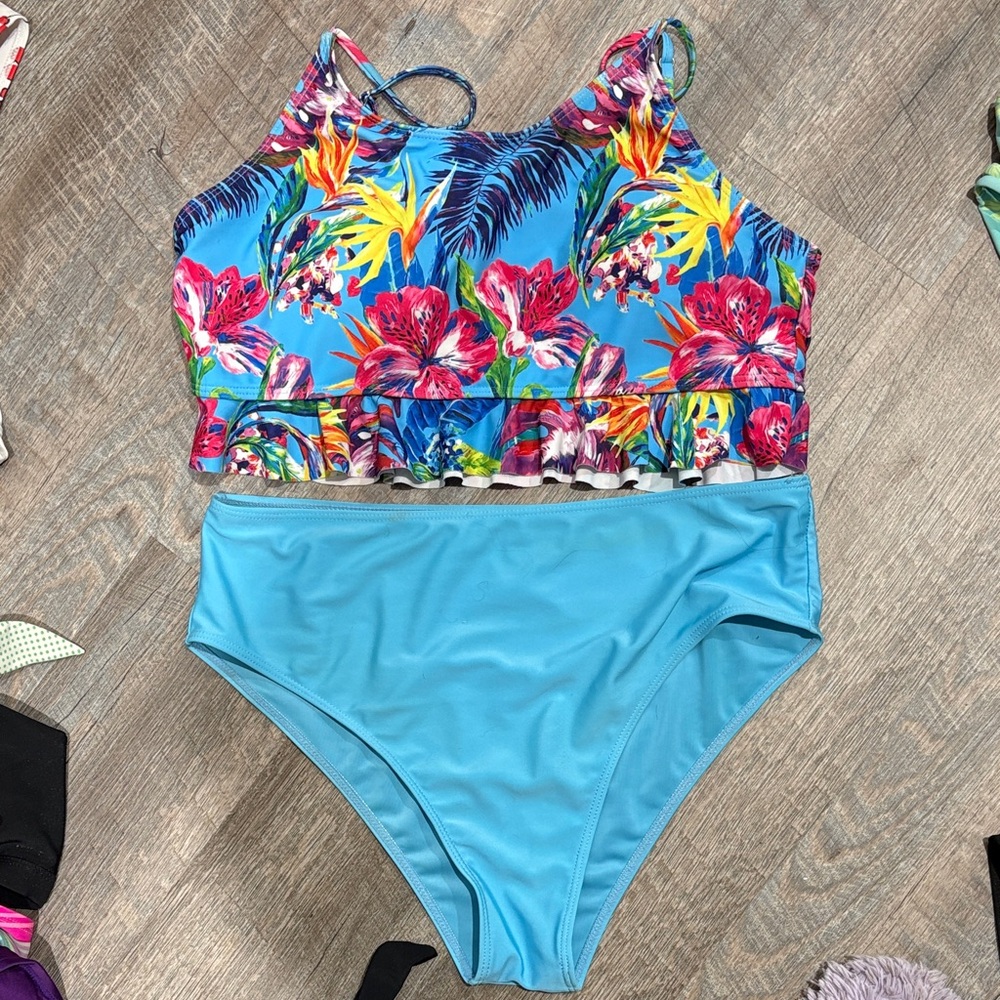 Tropical Floral Womens Swim Set